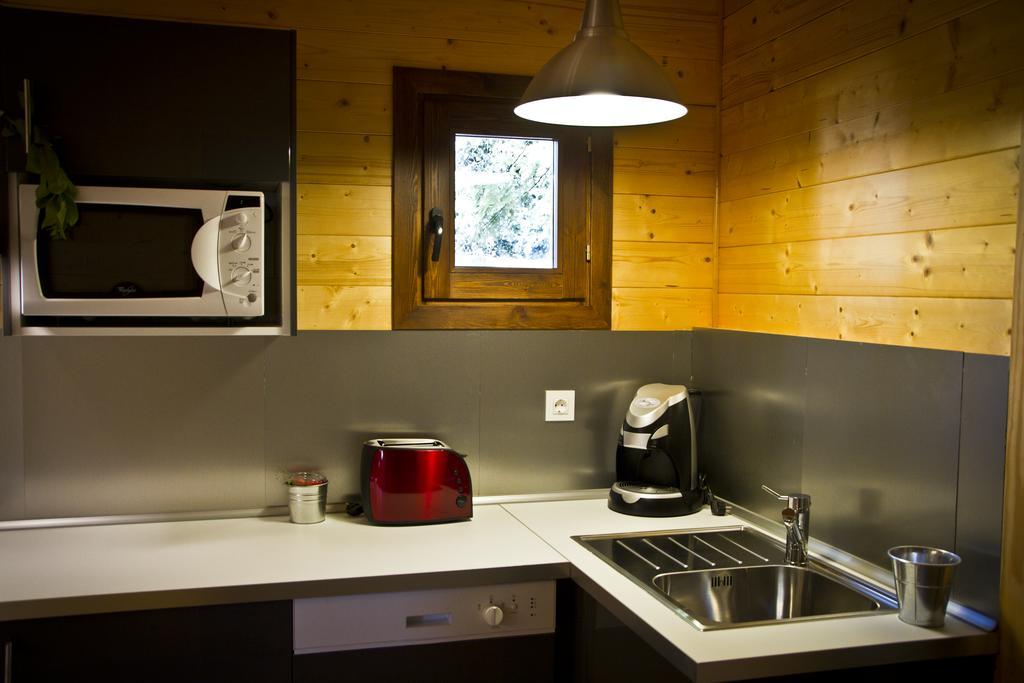 Apartamentos El Bosquet Sant Cugat del Vallès Oda fotoğraf