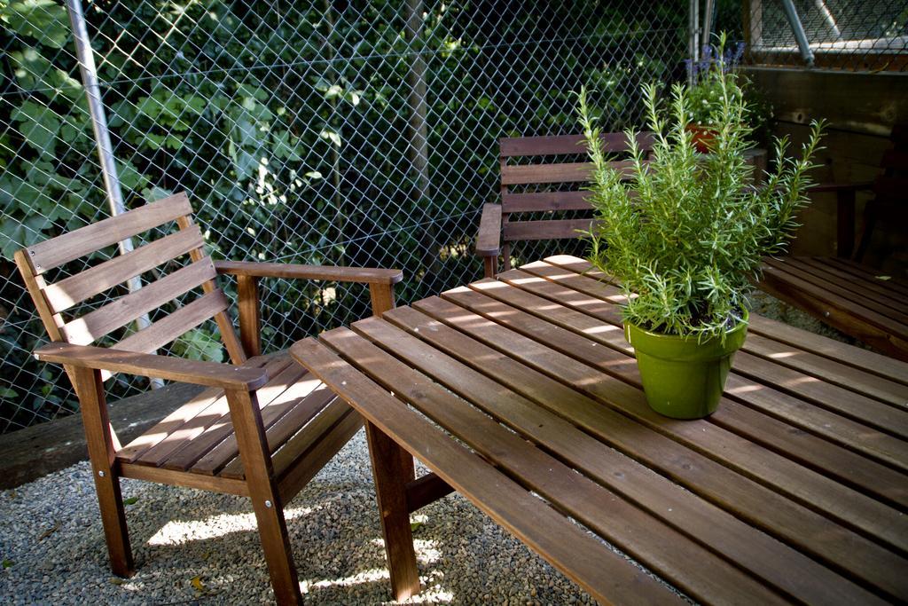 Apartamentos El Bosquet Sant Cugat del Vallès Oda fotoğraf